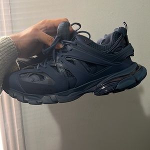 Balenciaga track runner